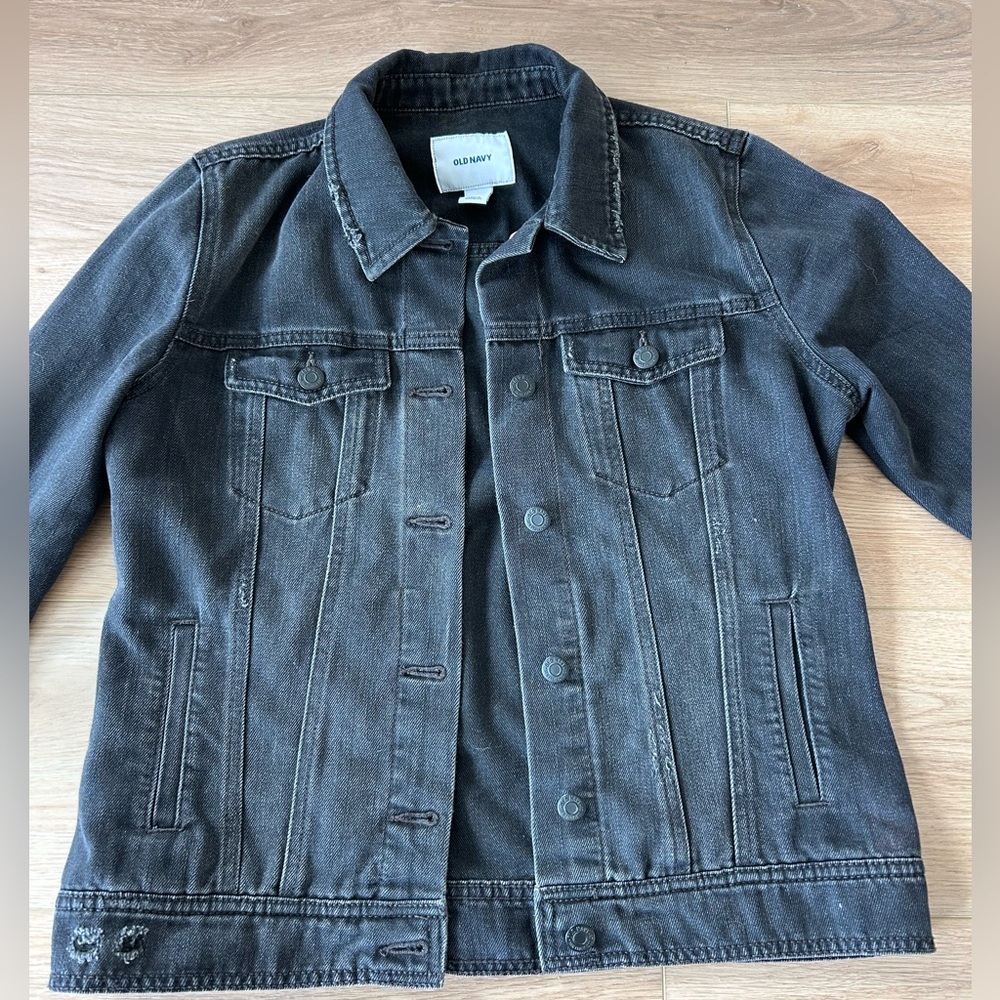 Old Navy Black Distressed Denim Jean Jacket Women’s Size Medium